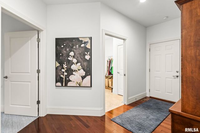 2408 Wimbledon Place, Springfield, IL 62704