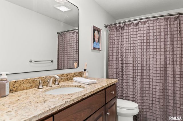 2408 Wimbledon Place, Springfield, IL 62704