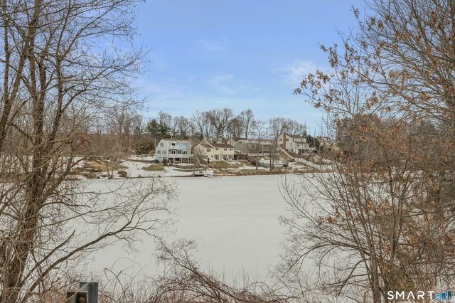 98 Campbell Avenue, Vernon, CT 06066