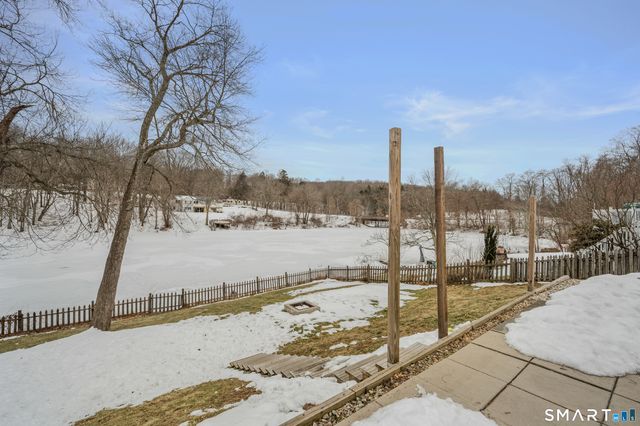 98 Campbell Avenue, Vernon, CT 06066