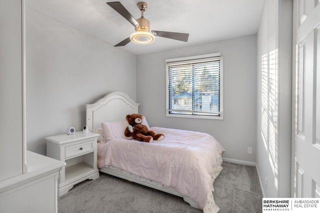 7335 N 80th Street, Omaha, NE 68122