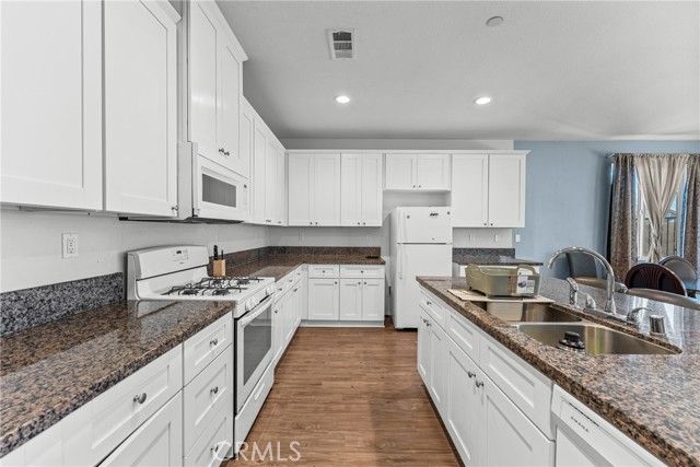 1662 Hayloft Place, San Jacinto, CA 92582