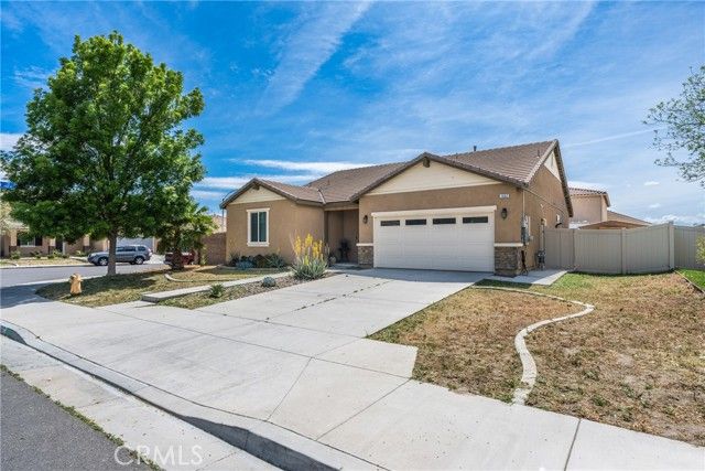 1662 Hayloft Place, San Jacinto, CA 92582