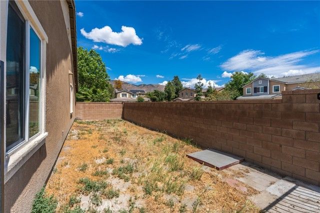 1662 Hayloft Place, San Jacinto, CA 92582