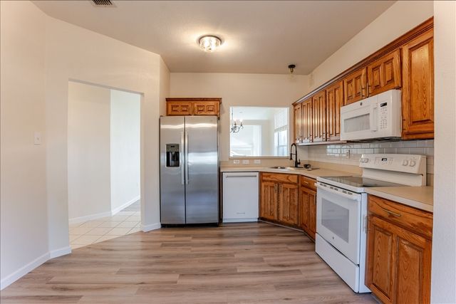 10332 Trevino Lane, Benbrook, TX 76126
