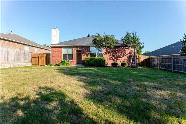 10332 Trevino Lane, Benbrook, TX 76126