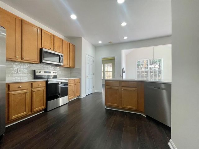 3870 Parham Way, Atlanta, GA 30349