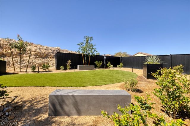 11051 Socrates Ridge Street, Las Vegas, NV 89141
