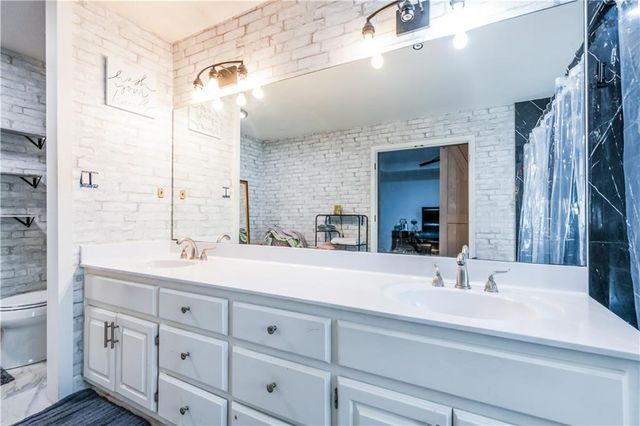 2641 Wendell Creek Lane, Snellville, GA 30039