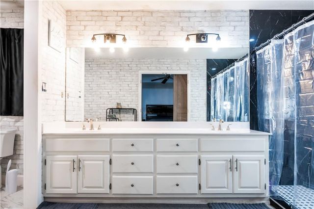 2641 Wendell Creek Lane, Snellville, GA 30039