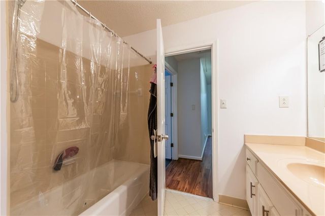 2641 Wendell Creek Lane, Snellville, GA 30039