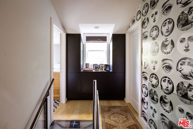 636 Huntley Drive, West Hollywood, CA 90069