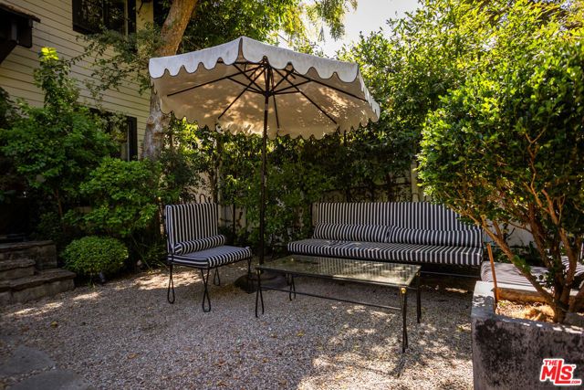 636 Huntley Drive, West Hollywood, CA 90069