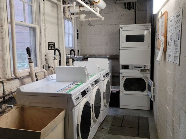 22 Concord Avenue 11, Cambridge, MA 02138