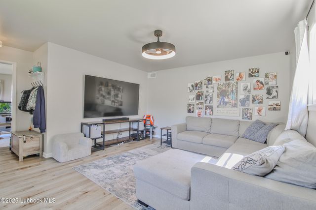 5434 32nd Street, Lubbock, TX 79407