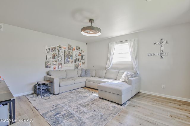 5434 32nd Street, Lubbock, TX 79407