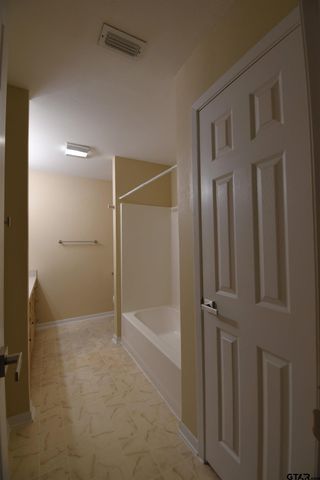2529 Westminster Dr, Tyler, TX 75701