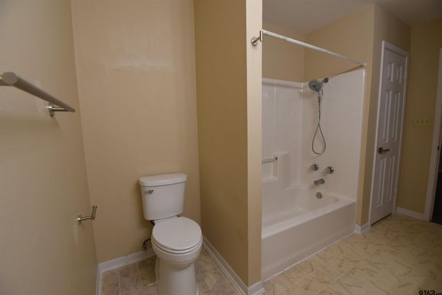 2529 Westminster Dr, Tyler, TX 75701