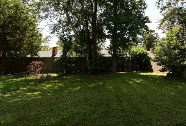 2529 Westminster Dr, Tyler, TX 75701