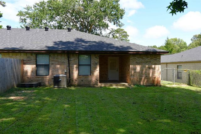 2529 Westminster Dr, Tyler, TX 75701