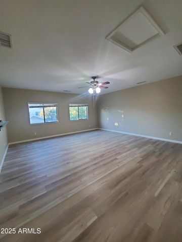 432 W PELICAN Drive, Chandler, AZ 85286