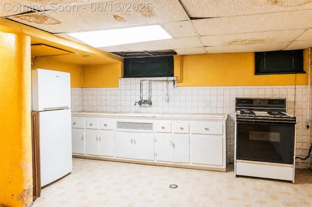 24362 Outer Drive, Melvindale, MI 48122