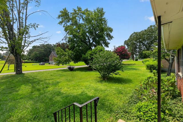 919 Belvoir Avenue, East Ridge, TN 37412
