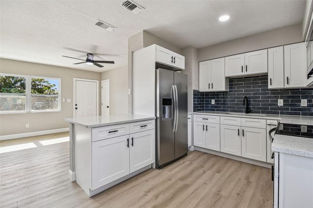 2133 W RAMBLA STREET, Tampa, FL 33612