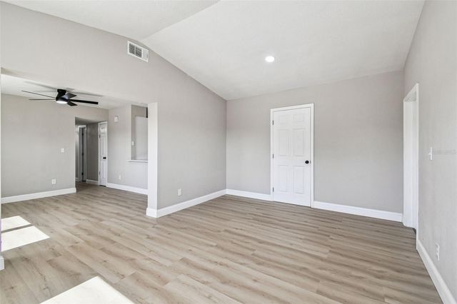 2133 W RAMBLA STREET, Tampa, FL 33612