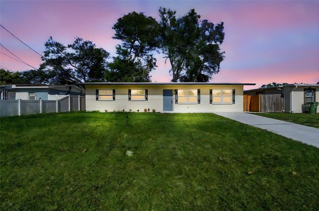 2133 W RAMBLA STREET, Tampa, FL 33612