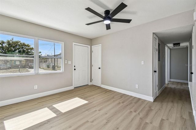 2133 W RAMBLA STREET, Tampa, FL 33612