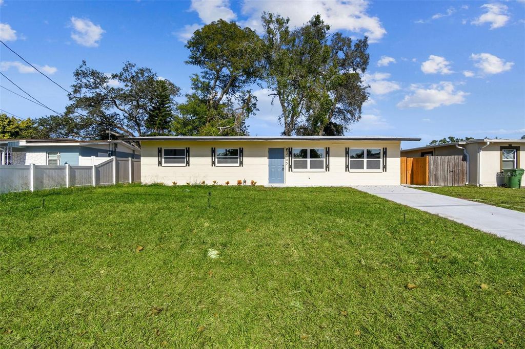 2133 W RAMBLA STREET, Tampa, FL 33612