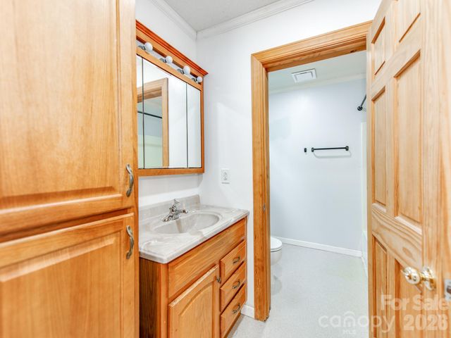 7575 Tanglewood Drive, Vale, NC 28168