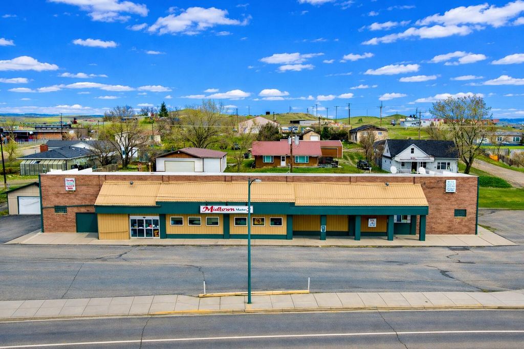 207 Third ST, Harlowton, MT 59036