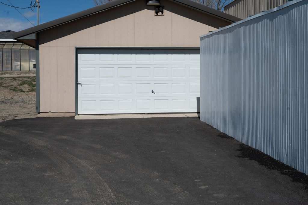 207 Third ST, Harlowton, MT 59036 photo 30