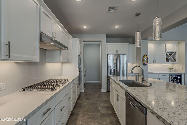 2499 E Rolling Meadow Lane, Green Valley, AZ 85614