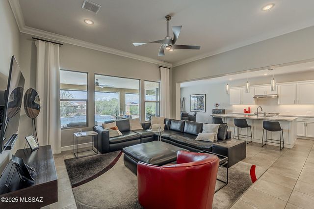 2499 E Rolling Meadow Lane, Green Valley, AZ 85614