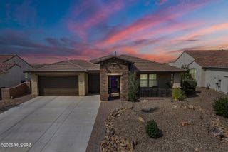 2499 E Rolling Meadow Lane, Green Valley, AZ 85614