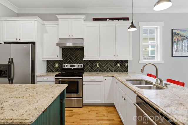 2724 Holt Street, Charlotte, NC 28205