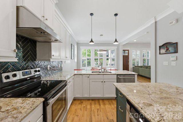 2724 Holt Street, Charlotte, NC 28205