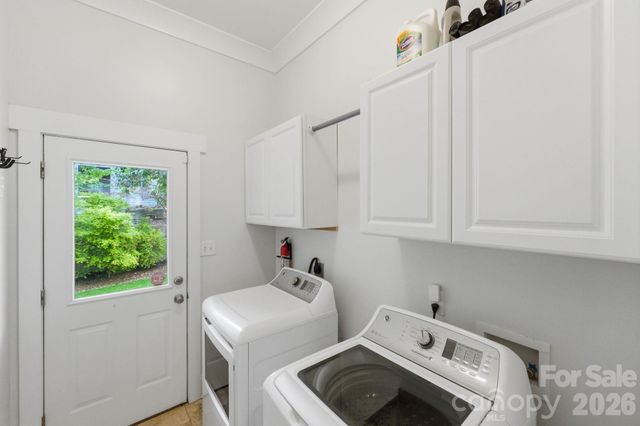 2724 Holt Street, Charlotte, NC 28205