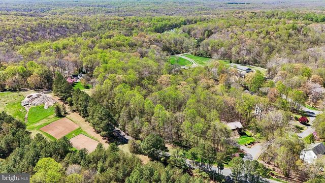 11920 HENDERSON RD, Clifton, VA 20124
