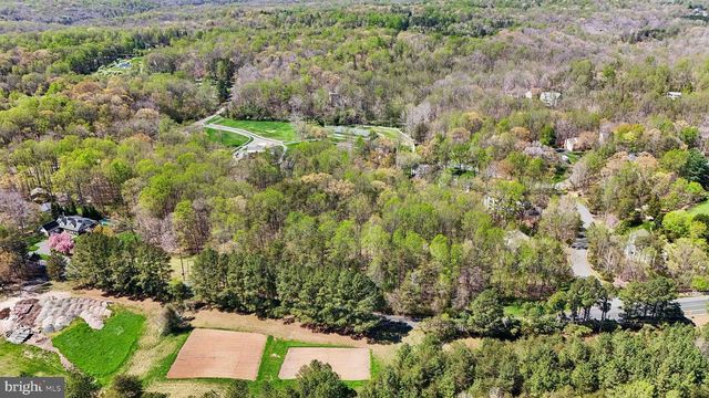 11920 HENDERSON RD, Clifton, VA 20124