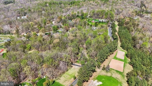 11920 HENDERSON RD, Clifton, VA 20124