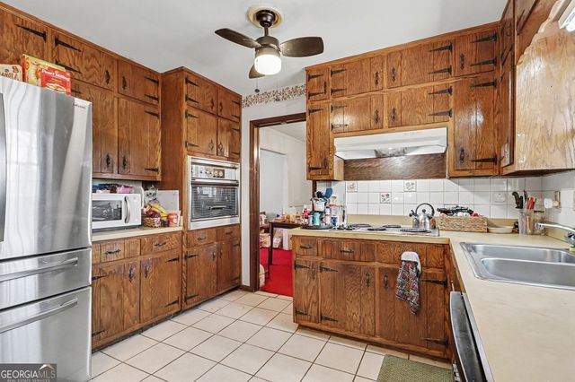 3137 E Chapel Circle, Decatur, GA 30034