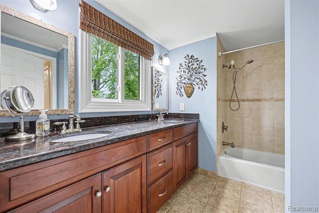 13555 Terry Drive, Utica, MI 48315