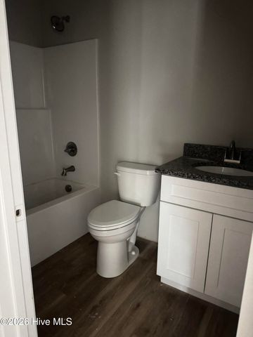 565 S Glover Street, Southern Pines, NC 28387