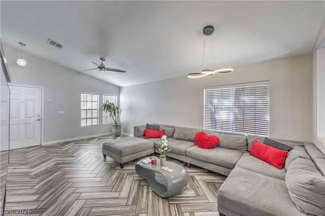 2348 Buffalo Run Avenue, Las Vegas, NV 89123