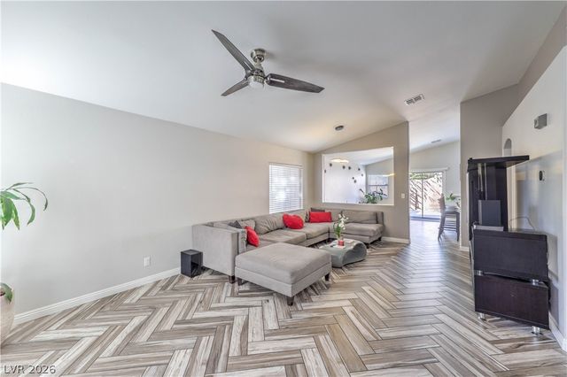 2348 Buffalo Run Avenue, Las Vegas, NV 89123