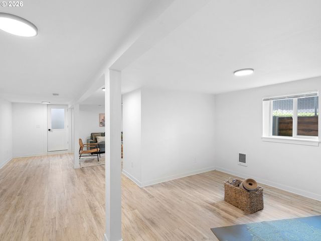 3543 Se 64TH Ave, Portland, OR 97206